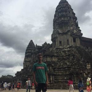 Meet your Posher, Antoine